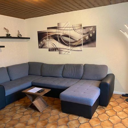 Apartments Rhona III Und IV Neunkirchen City Екстер'єр фото
