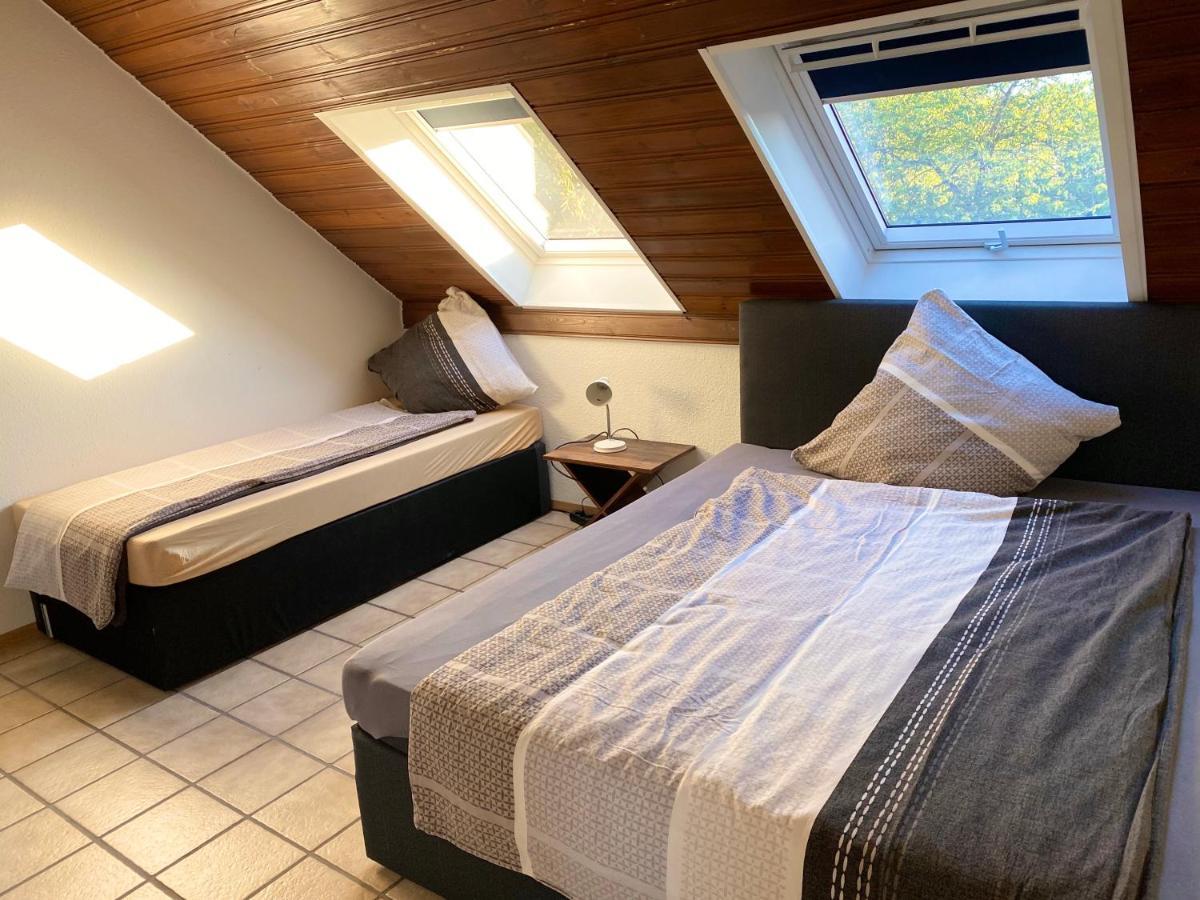 Apartments Rhona III Und IV Neunkirchen City Екстер'єр фото