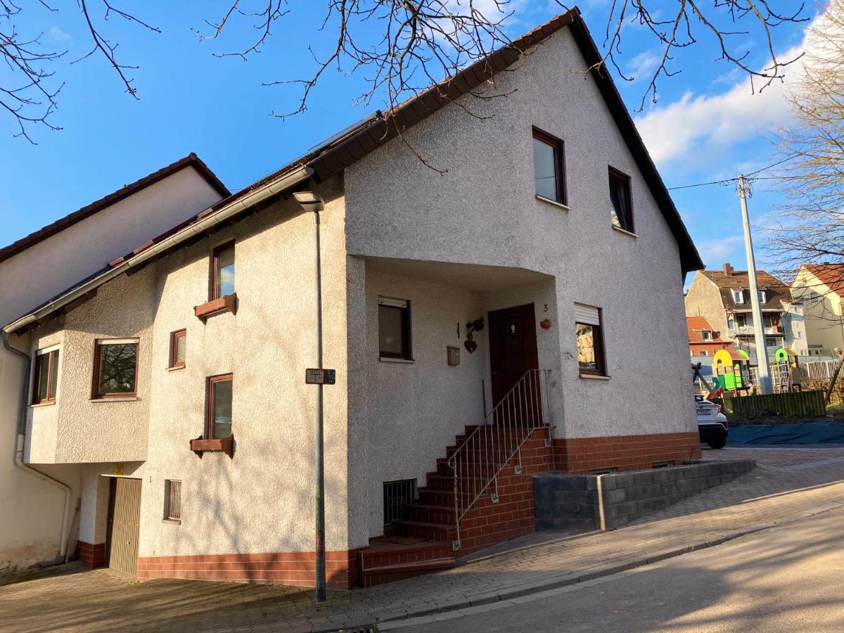Apartments Rhona III Und IV Neunkirchen City Екстер'єр фото